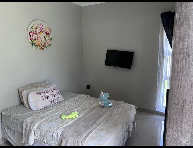 5 BEDROOM HOUSE FOR SALE IN SIX FOUNTAINS RESIDENTIAL ESTATE